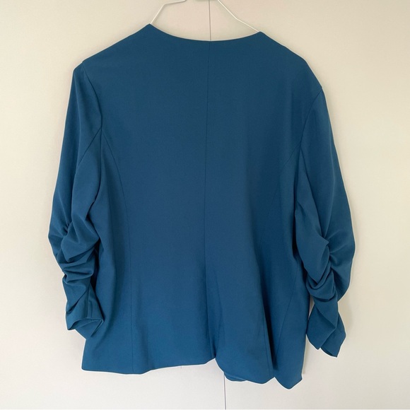 Skies Are Blue Teal Blazer - Picture 5 of 10
